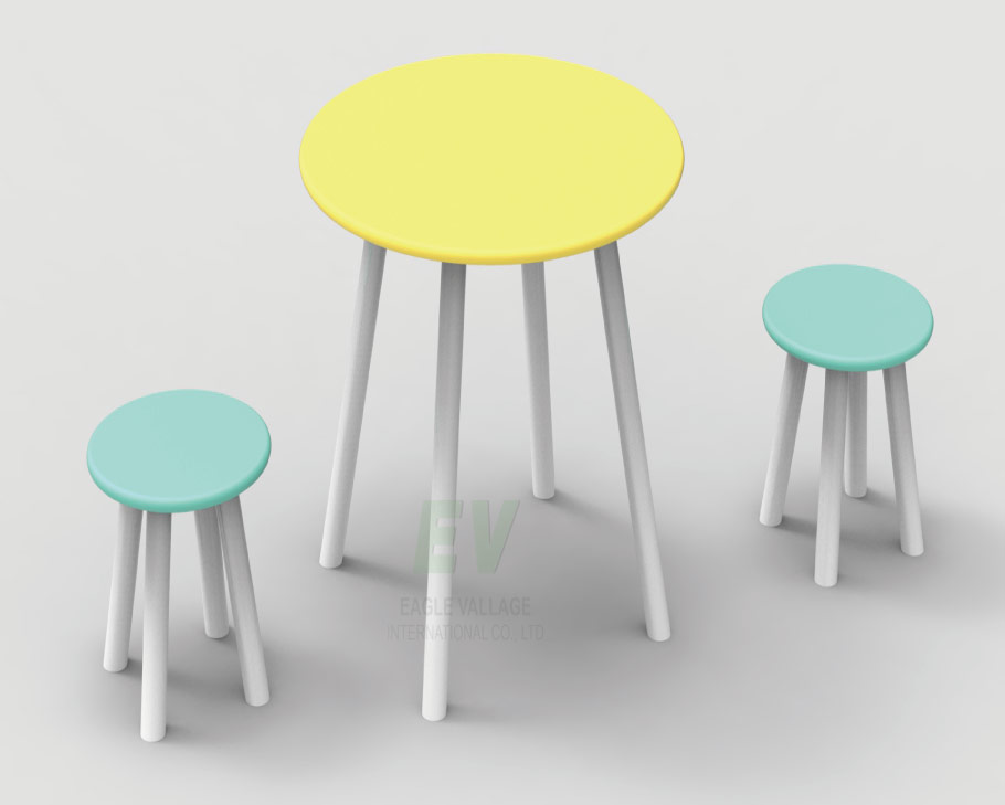 ROUND TABLE AND CHAIRS